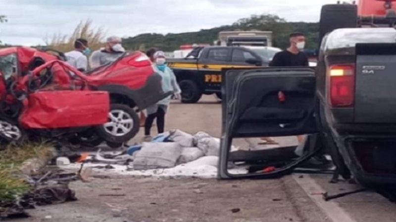 Duas pessoas morrem e outras duas ficam feridas em acidente no Ceará