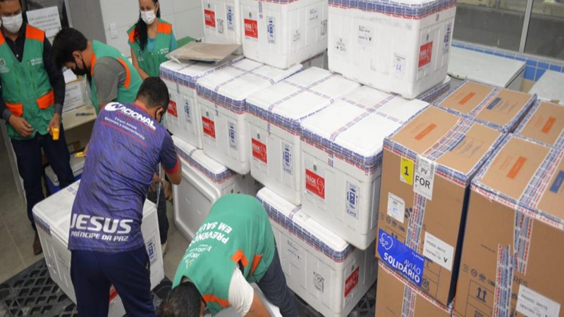 Governo Federal envia 320 mil doses de vacina contra Covid-19 para o Ceará neste fim de semana
