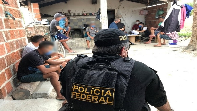 Operação resgata 17 pessoas aliciadas em Madalena que construíam casas em situação de trabalho escravo na Grande Fortaleza