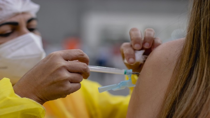 Ceará deve começar vacinação contra a Covid-19 do público de 12 a 17 anos em setembro