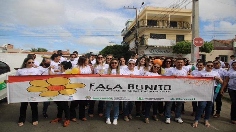 Passeata fez parte das comemorações do dia de combate ao abuso sexual de crianças e adolescentes