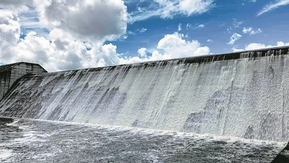 Sobe para onze o número de açudes sangrando no Ceará