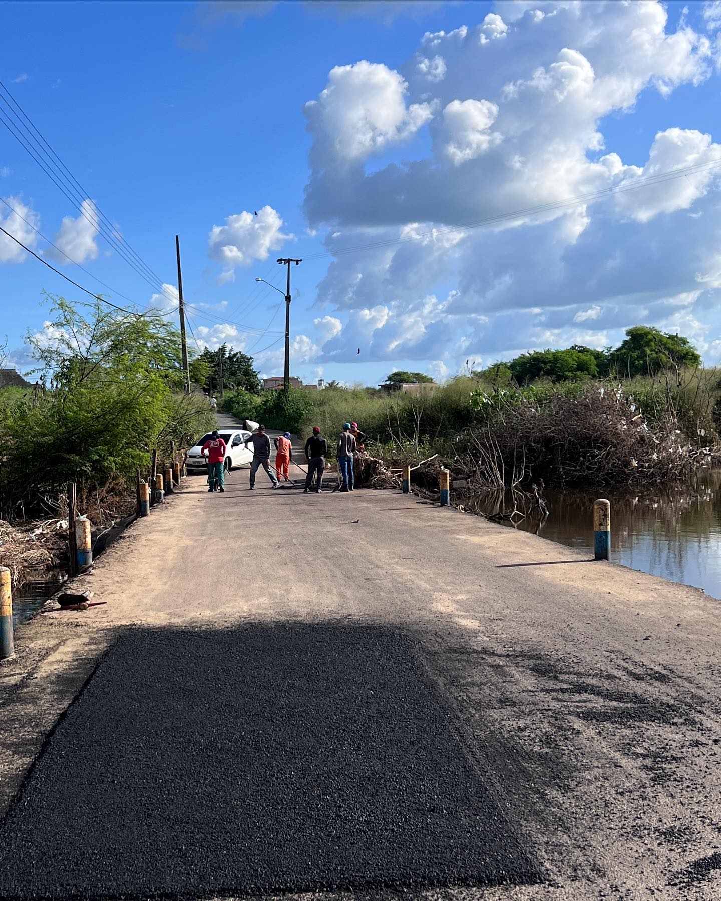Após chuvas prefeitura realiza tarefa de restauração do que foi danificado pelas águas