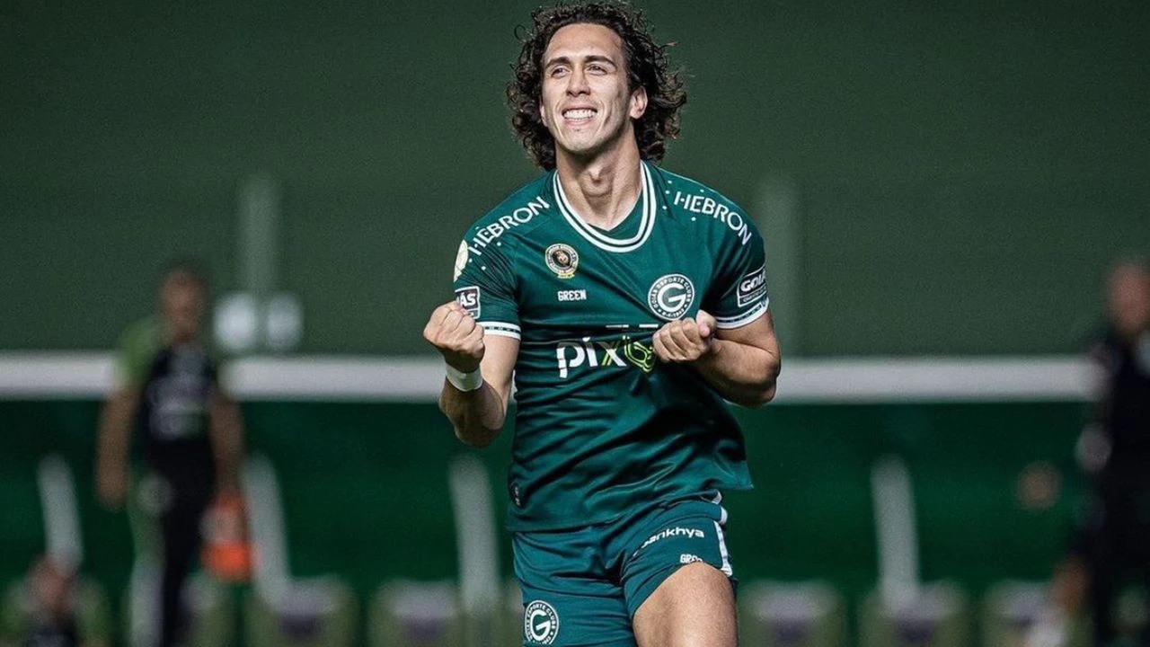 Ceará negocia contratação de atacante Nicolas, do Goiás