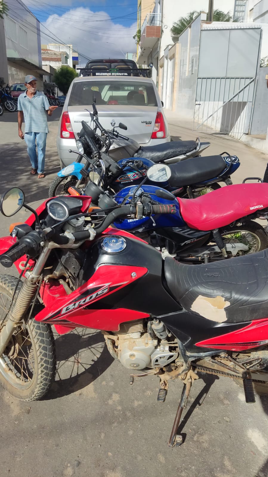 Motos são furtadas do pátio da PRF em Boa Viagem