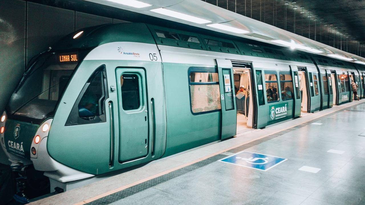 Linha sul do metrô de Fortaleza é paralisada por problemas técnicos nesta quarta-feira (16)