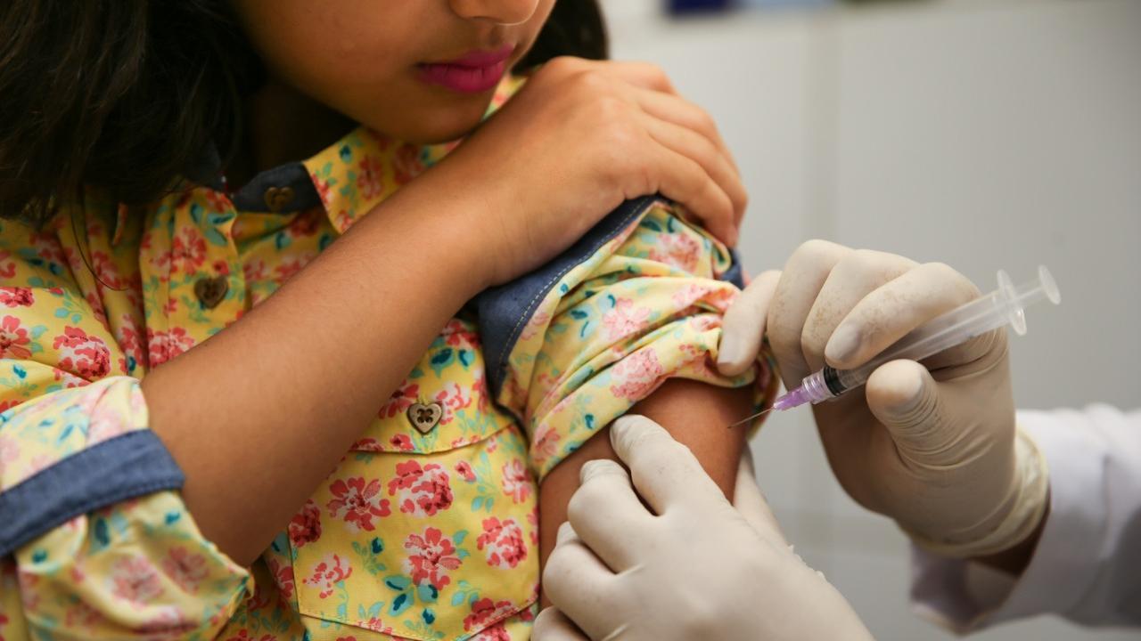 Mortes por meningite no Ceará quase dobram em 2023; confira sintomas e forma de prevenção