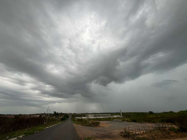 Chuvas: Inmet emite alerta de risco médio para 127 municípios do Ceará