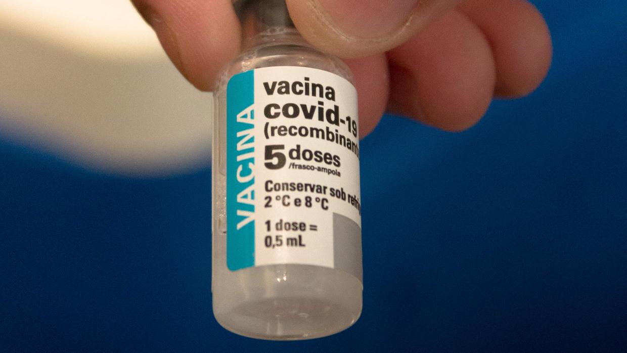 AstraZeneca retira de circulação e encerra produção da vacina contra covid-19