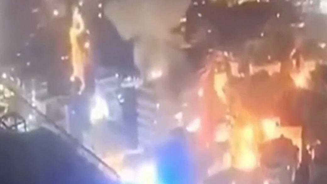 Explosão em Tel Aviv causada por suposto ataque de drone é registrada em vídeo