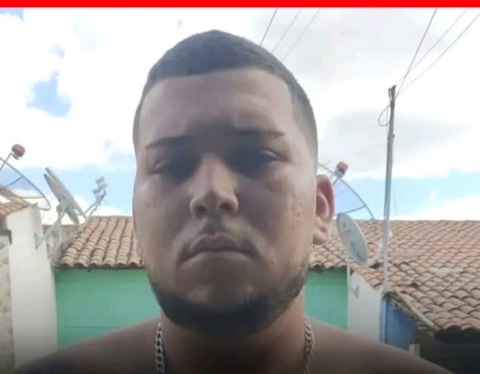 Jovem é morto ao trocar tiros com a Polícia