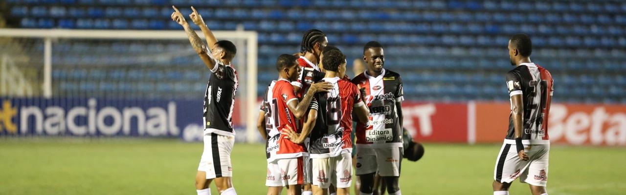 Ferroviário vence Altos no PV e entra no G4 do Grupo A da Copa do Nordeste