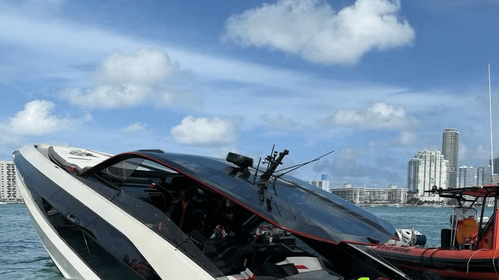 Após naufrágio em Miami, 32 pessoas são resgatadas pela Guarda Costeira