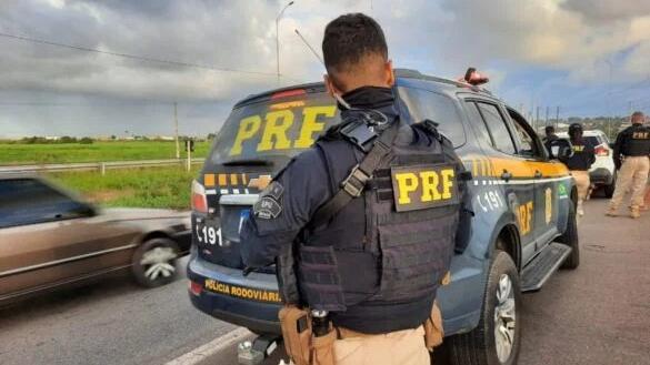 Caminhoneiro é preso suspeito de exigir R$ 60 mil via Pix para ex-patrão não ser morto