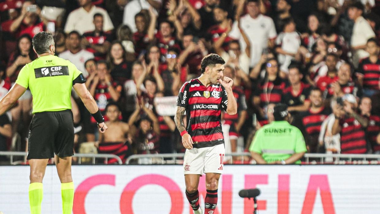 Flamengo aplica 8×0 no Vitória e 21ª rodada da Série A tem derrota dos 6 últimos colocados