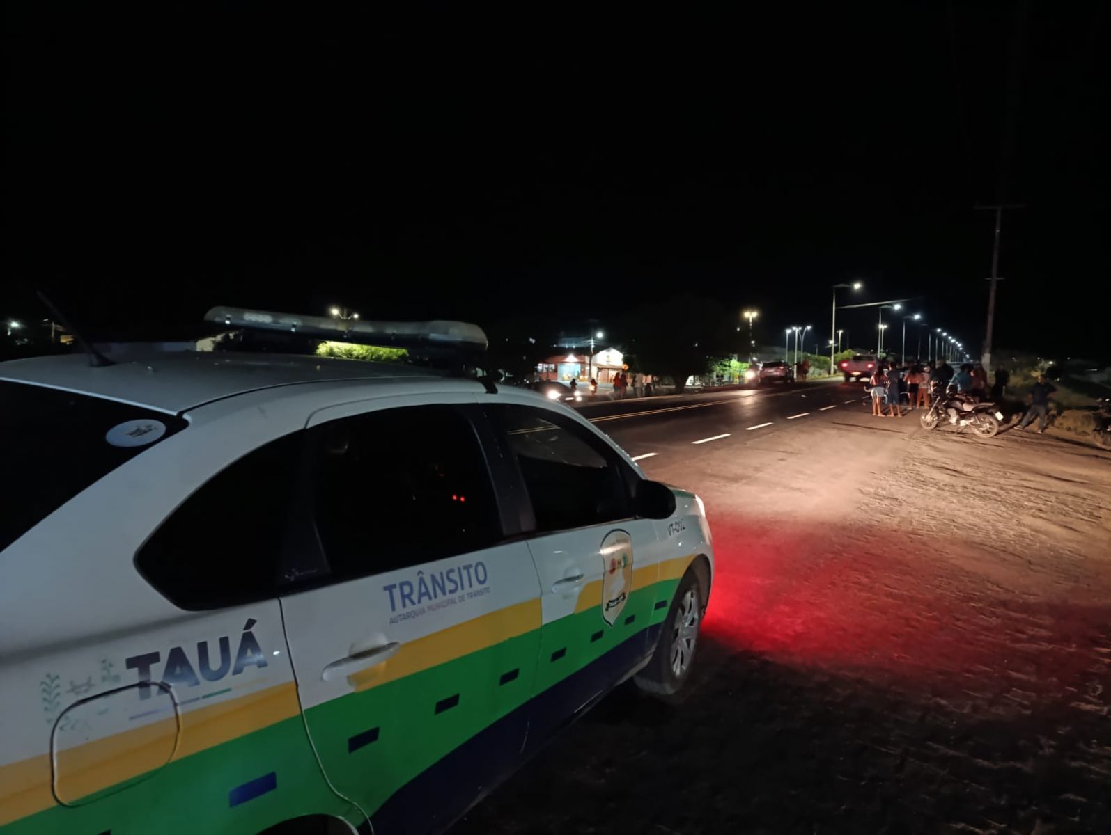 Motociclista de 82 anos sofre fratura em acidente na BR-020