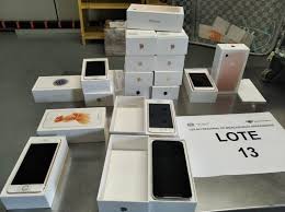 Leilão da Receita Federal tem iPhone a partir de R$ 300 e smartwatch de R$ 100