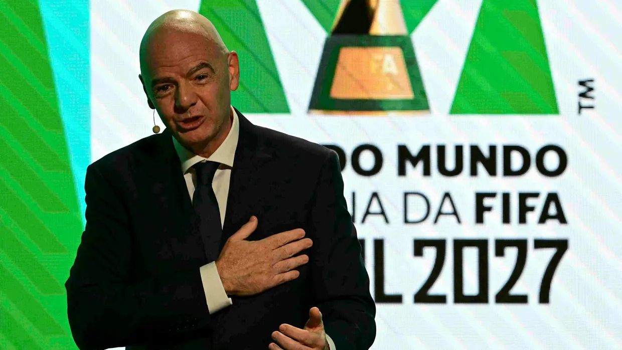 FUTEBOL – Brasil reforça candidatura para sediar Mundial de Clubes de 2029 em reunião com Infantino