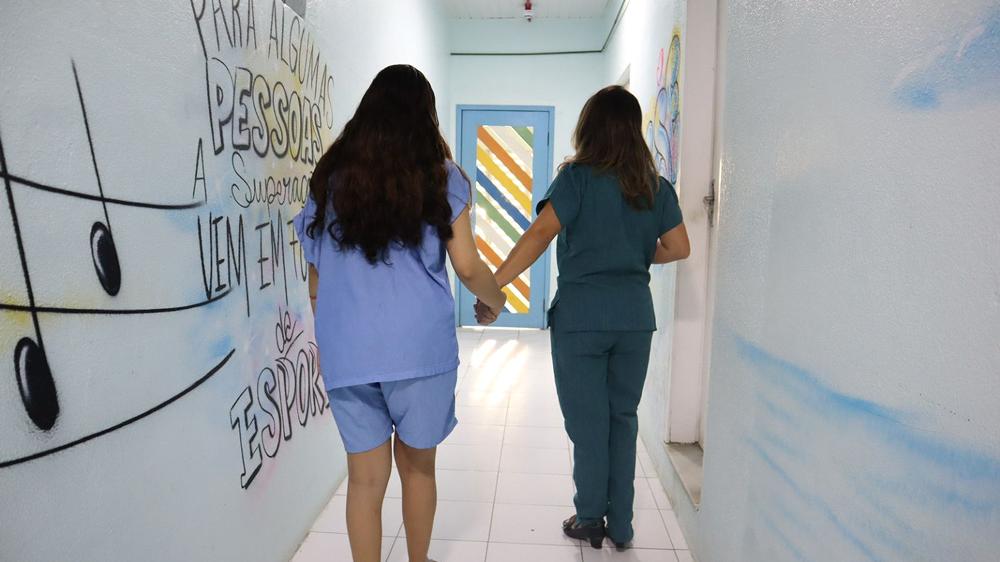 SAÚDE – 55 crianças ou adolescentes são internados por mês por causa psiquiátrica em hospital de Fortaleza