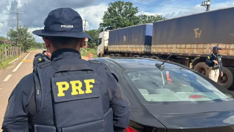 SEGURANÇA – Policial rodoviário federal é acusado de comandar esquema de propinas para liberar veículos no Ceará