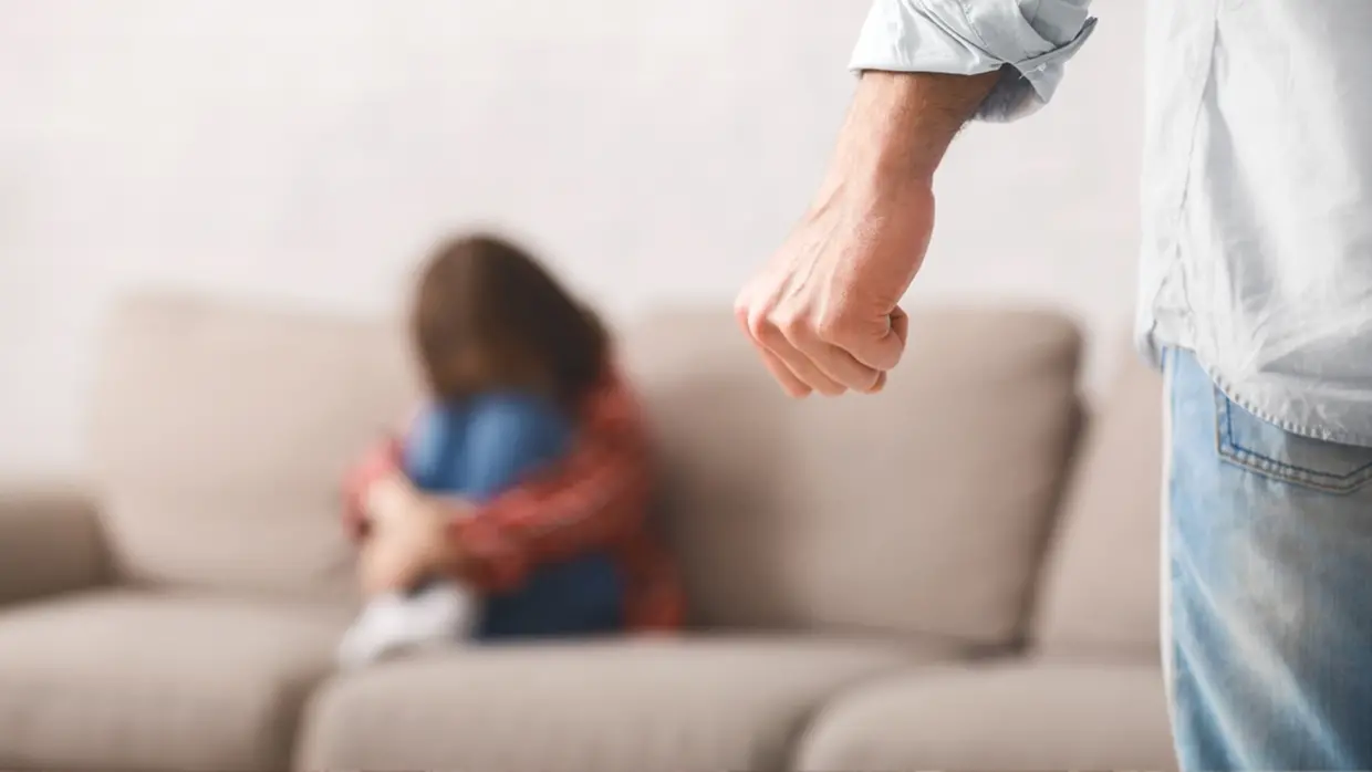 SEGURANÇA – Pai é condenado a 36 anos de prisão por estuprar e engravidar a filha em Maracanaú