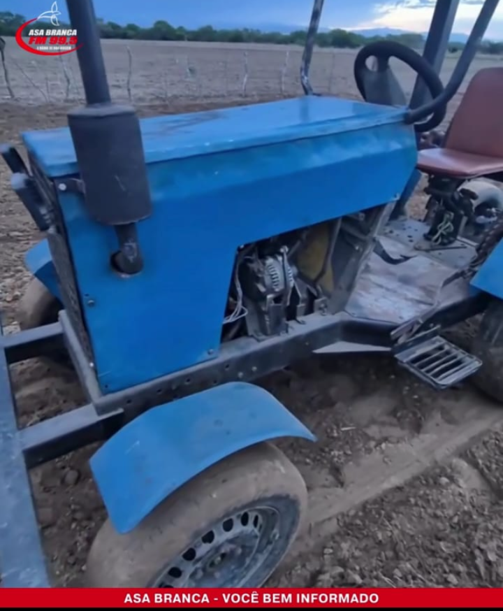 AGRICULTURA – Metalúrgico cria trator caseiro para trabalhar na agricultura