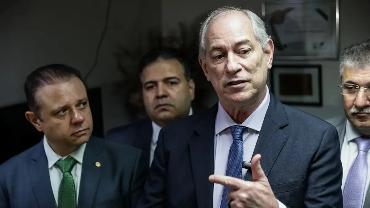 ELEIÇÕES – ‘PL já fez que vinha e não veio duas vezes’, diz Ciro sobre tentativa de unir oposição no Ceará