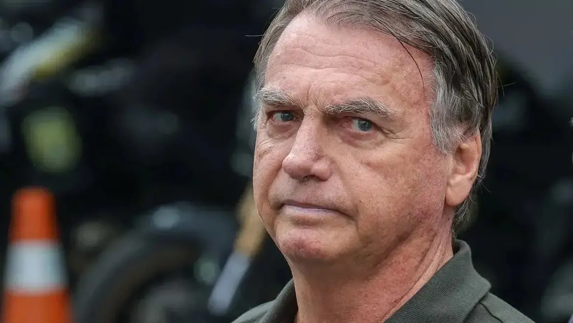 POLÍTICA – Bolsonaro volta a passar mal e é encaminhado a hospital, diz Flávio
