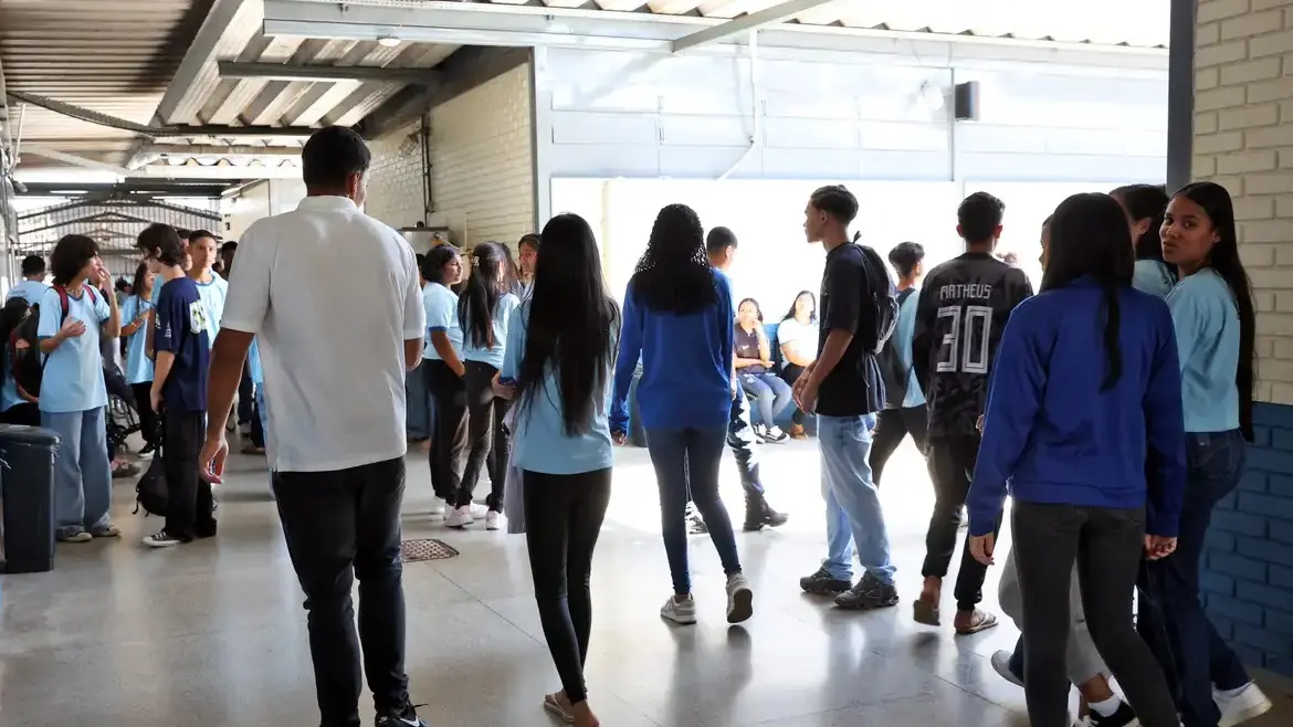 EDUCAÇÃO – Programa Pé-de-Meia tem pagamento nesta segunda (23); veja quem tem direito