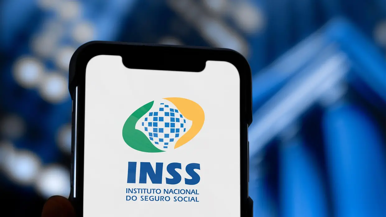 DINHEIRO – Governo federal antecipa pagamento de 13º de aposentados e pensionistas do INSS