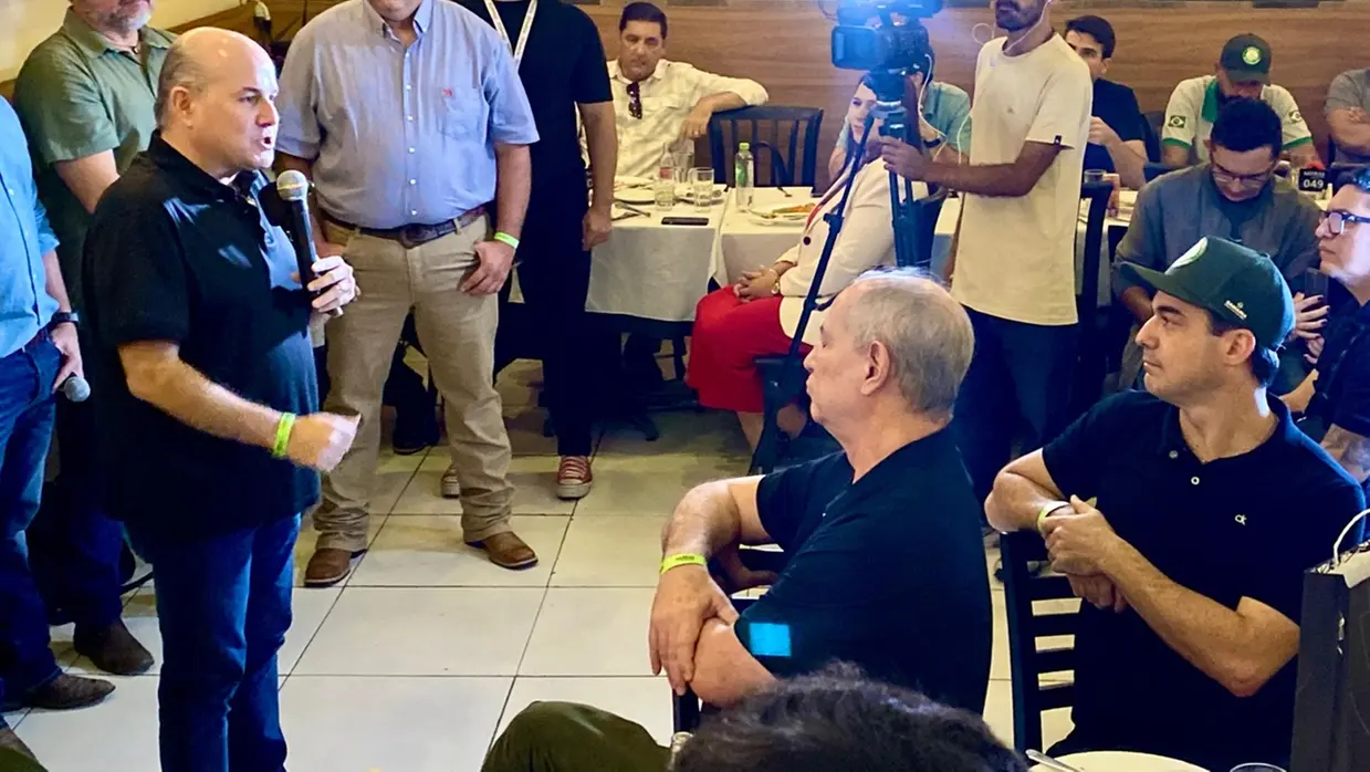 ELEIÇÕES – ‘Minha foto estará na urna’, diz Roberto Cláudio sobre articulações eleitorais de 2026