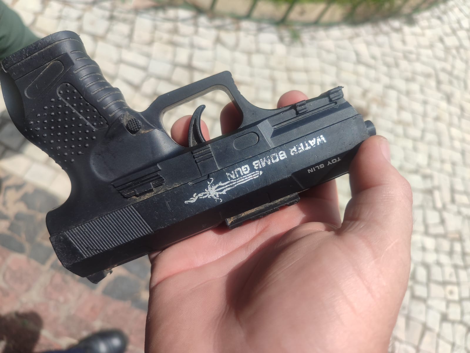 POLÍCIA – Homem intimidava a população em Boa Viagem com um simulacro de pistola