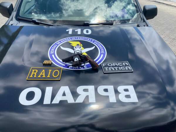 POLÍCIA – Em Canindé, PMCE prende suspeito com revólver