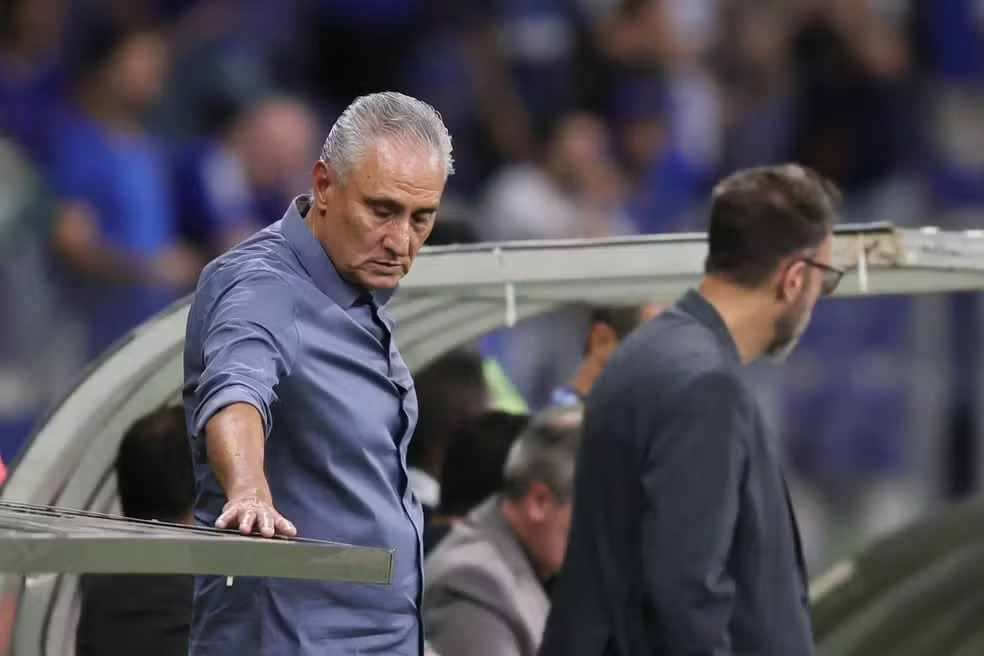 FUTEBOL – Cruzeiro demite Tite após empate no Mineirão com Vasco