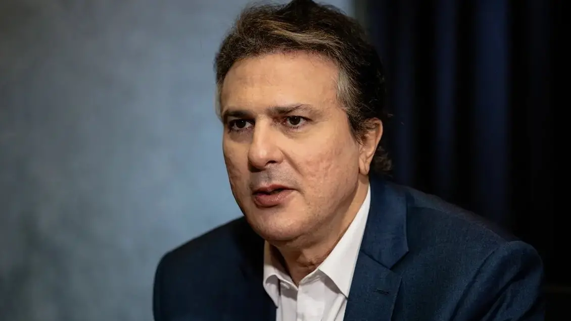 POLÍTICA – Lula anuncia saída de Camilo Santana do Ministério da Educação