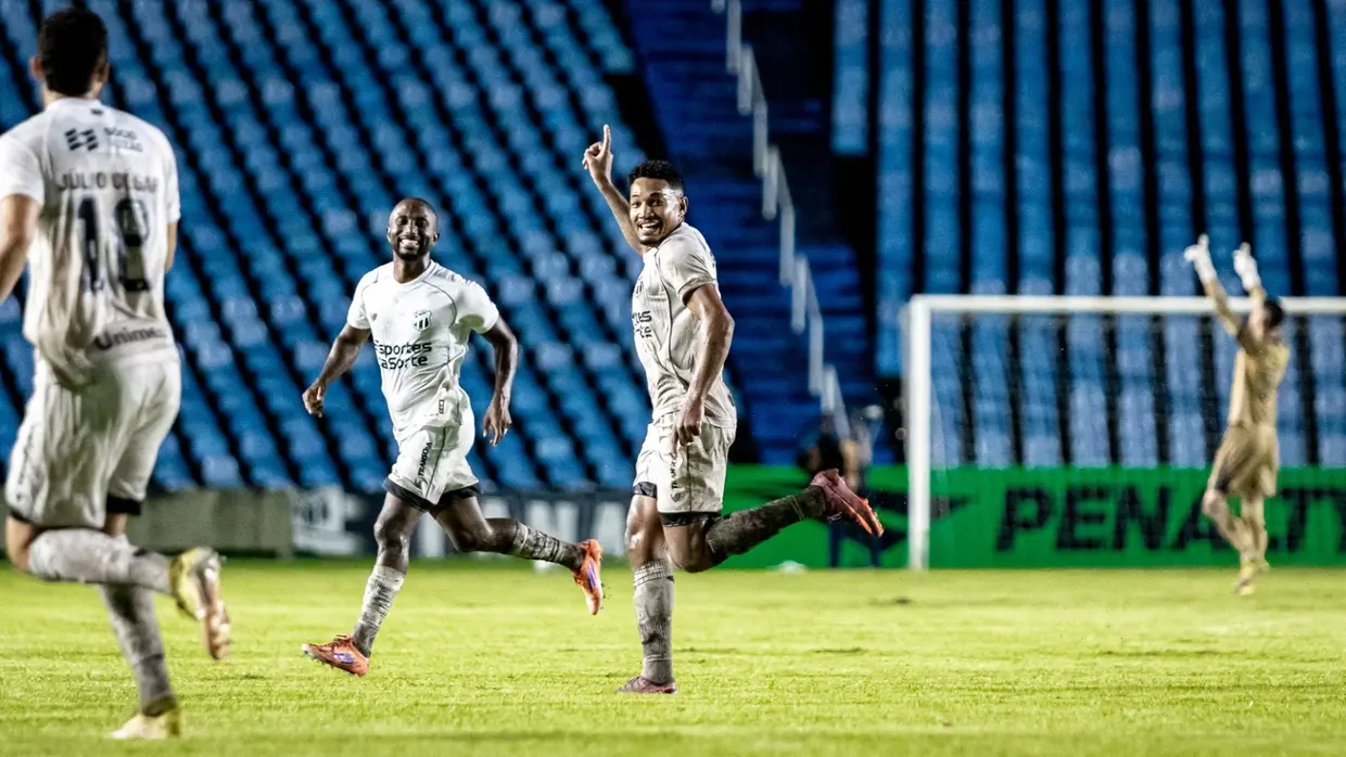 FUTEBOL – Ceará vence Maranhão e se classifica para o mata-mata da Copa do Nordeste