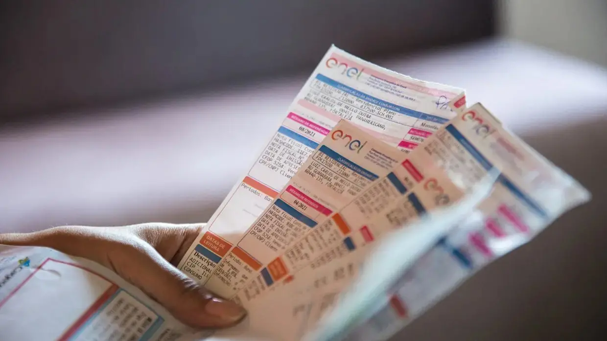 ENERGIA – Mais de 200 mil cearenses devem atualizar cadastro na Enel para não perder desconto na conta de luz