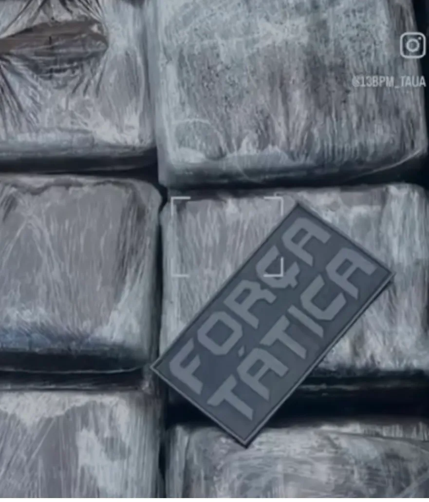 POLÍCIA – Força Tática apreende mais de 16 kg de maconha em abordagem a ônibus em Tauá