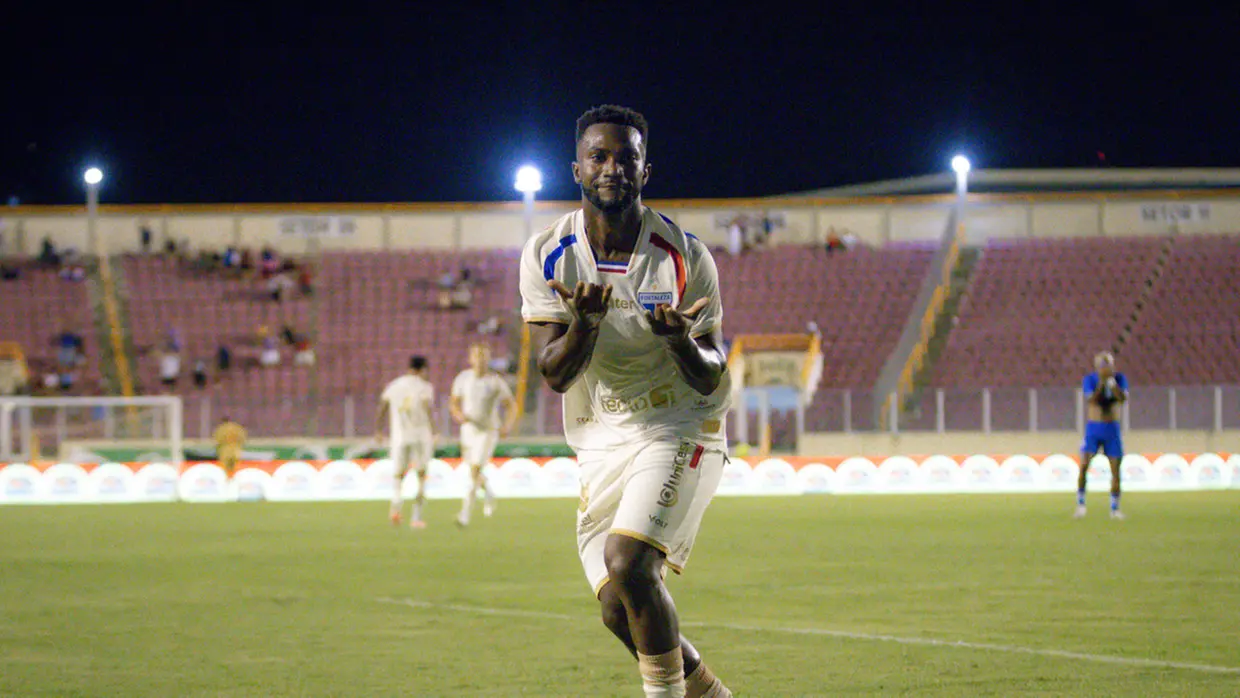 FUTEBOL – Fortaleza vence Confiança e garante vaga nas semifinais da Copa do Nordeste