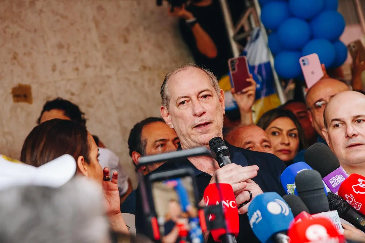 ELEIÇÕES – ‘A intenção é encerrar minha vida pública com esse mandato’, diz Ciro Gomes em ato em Sobral (CE)