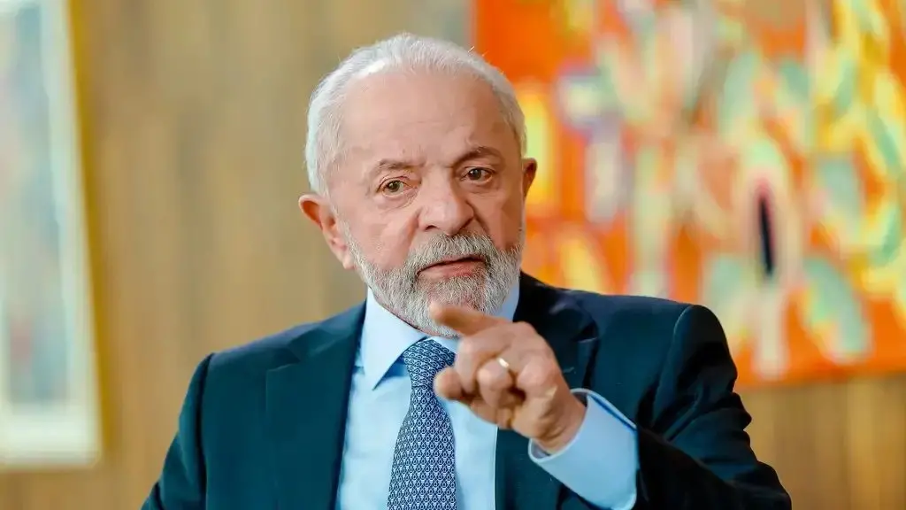 NEGÓCIOS – Lula anuncia fim da ‘taxa das blusinhas’, isentando cobrança sobre compras internacionais