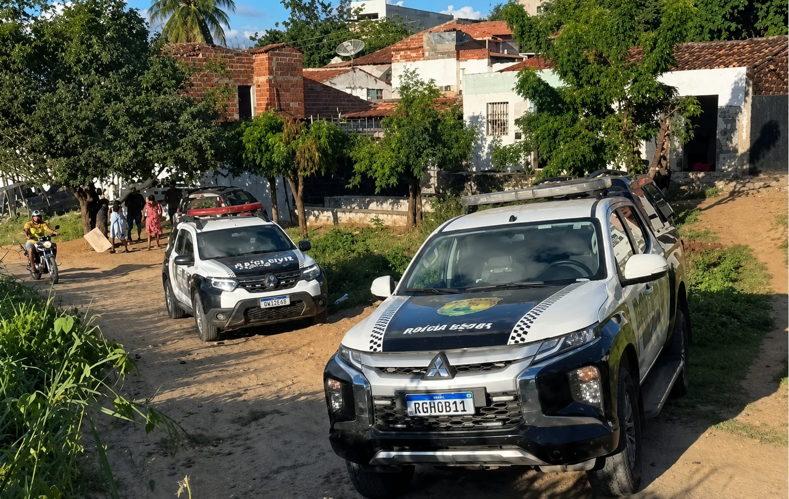 POLÍCIA – Homem é morto a tiros dentro de residência em Boa Viagem