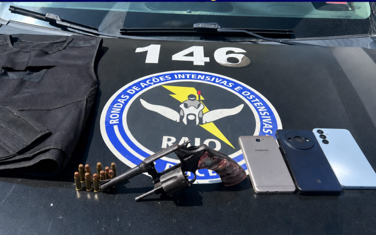 POLÍCIA – Homem é preso por posse ilegal de arma de fogo em Boa Viagem; um segundo suspeito também foi conduzido à delegacia