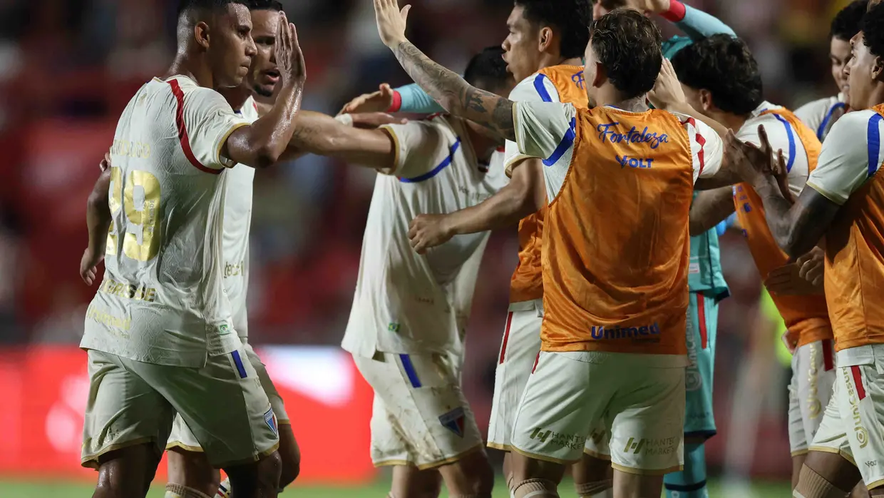 FUTEBOL – Com um a menos, Fortaleza vence Náutico por 1×0 nos Aflitos e volta ao G4 da Série B