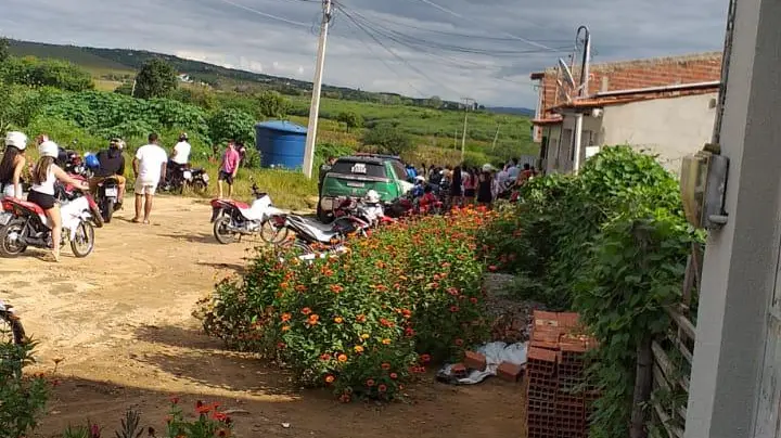 REGIONAL – Adolescente de 15 anos é morta a tiros em Pedra Branca, no interior do Ceará