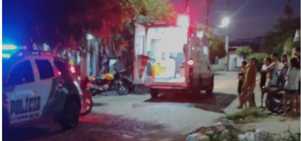 REGIONAL – Mulher lesiona homem a faca na Pompeia, em Quixeramobim