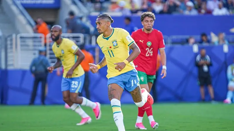 FUTEBOL – CBF confirma lesão de Raphinha após atacante deixar campo com dores em Brasil x Haiti