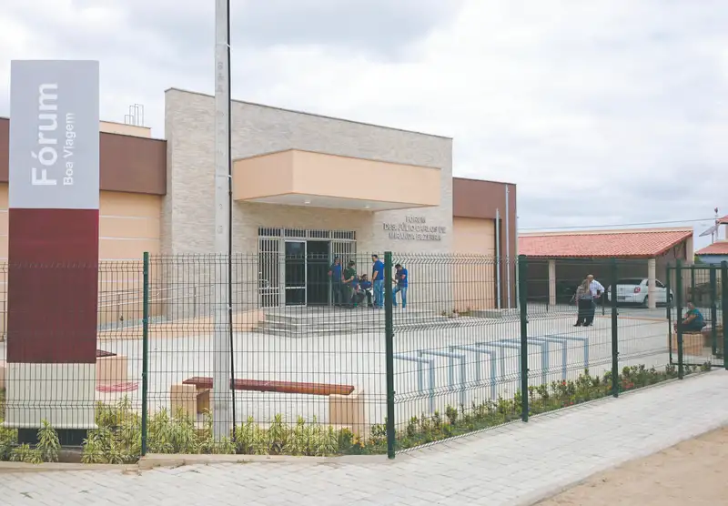 POLÍCIA – Homem é preso em Boa Viagem durante cumprimento de mandado por homicídio