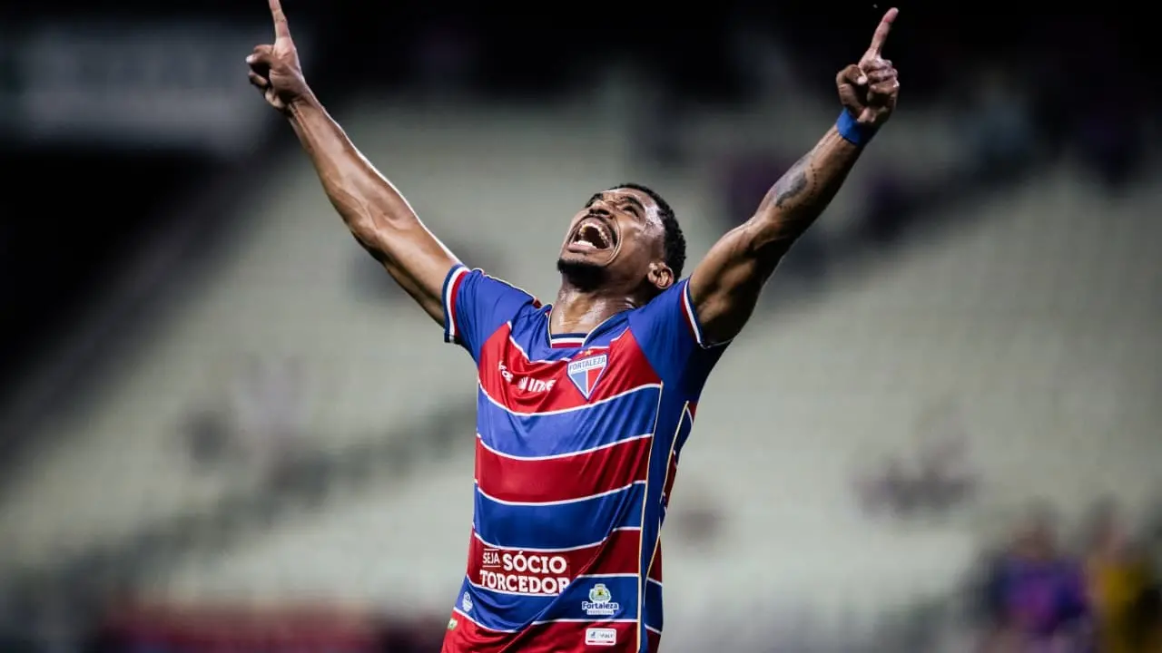 FUTEBOL – Fortaleza vence Sport por 2 a 1 com gol no apagar das luzes