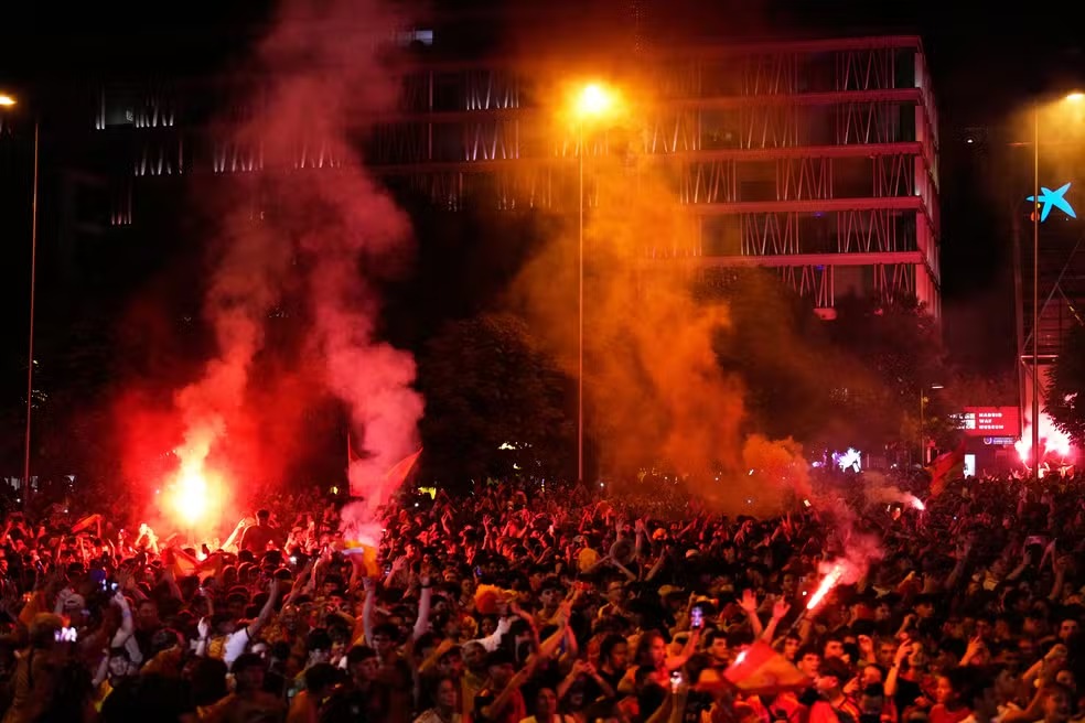 MUNDO – Adolescente morre na Espanha durante as comemorações de título da Copa